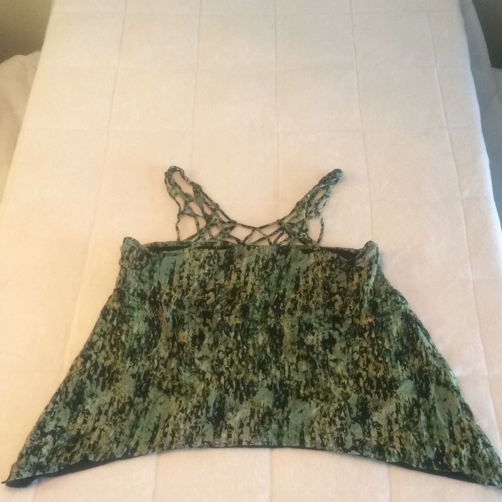 BCBGMaxAzria 100% silk sleeveless summer top L